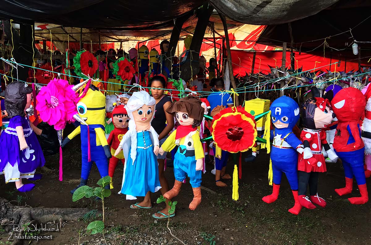 Pi&ntilde;atas, Zihuatanejo