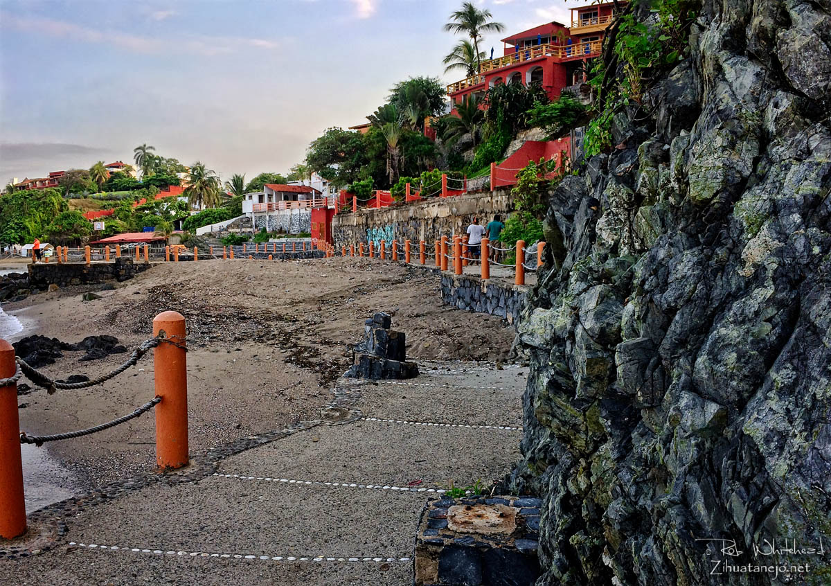 Paseo del Pescador, Playa La Madera, Zihuatanejo